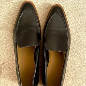 Never worn - Everlane loafers